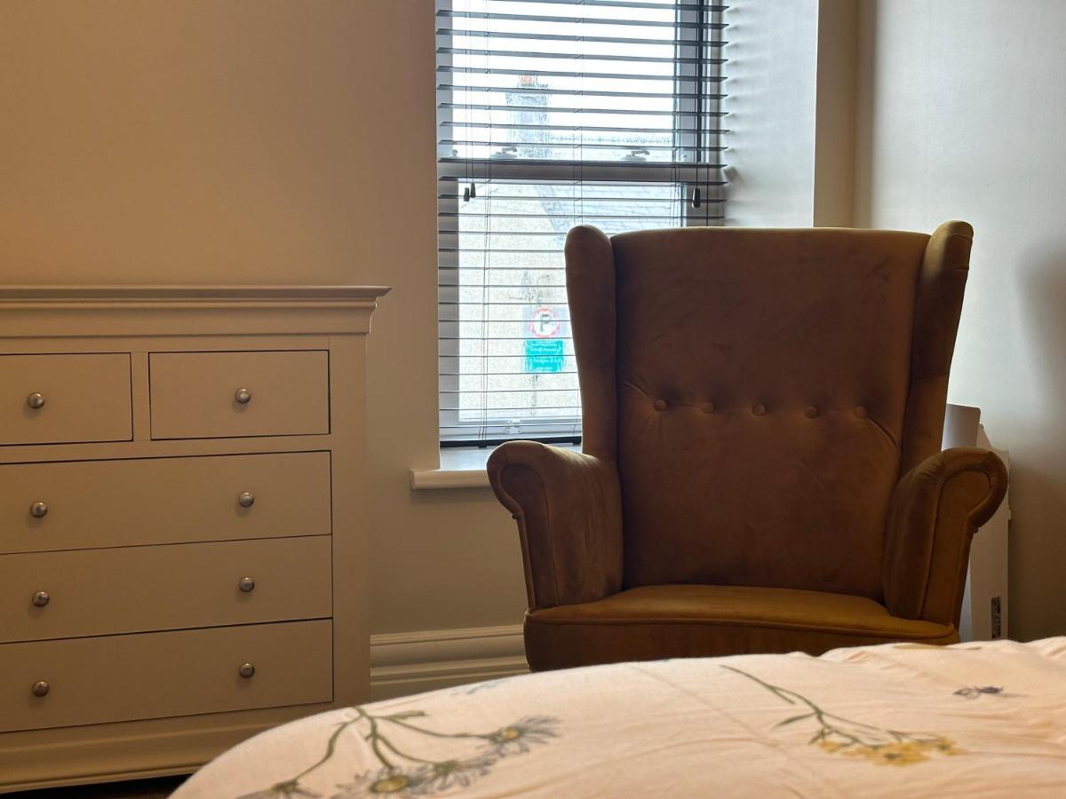 Apartmán Adams Complex Tullamore Exteriér fotografie