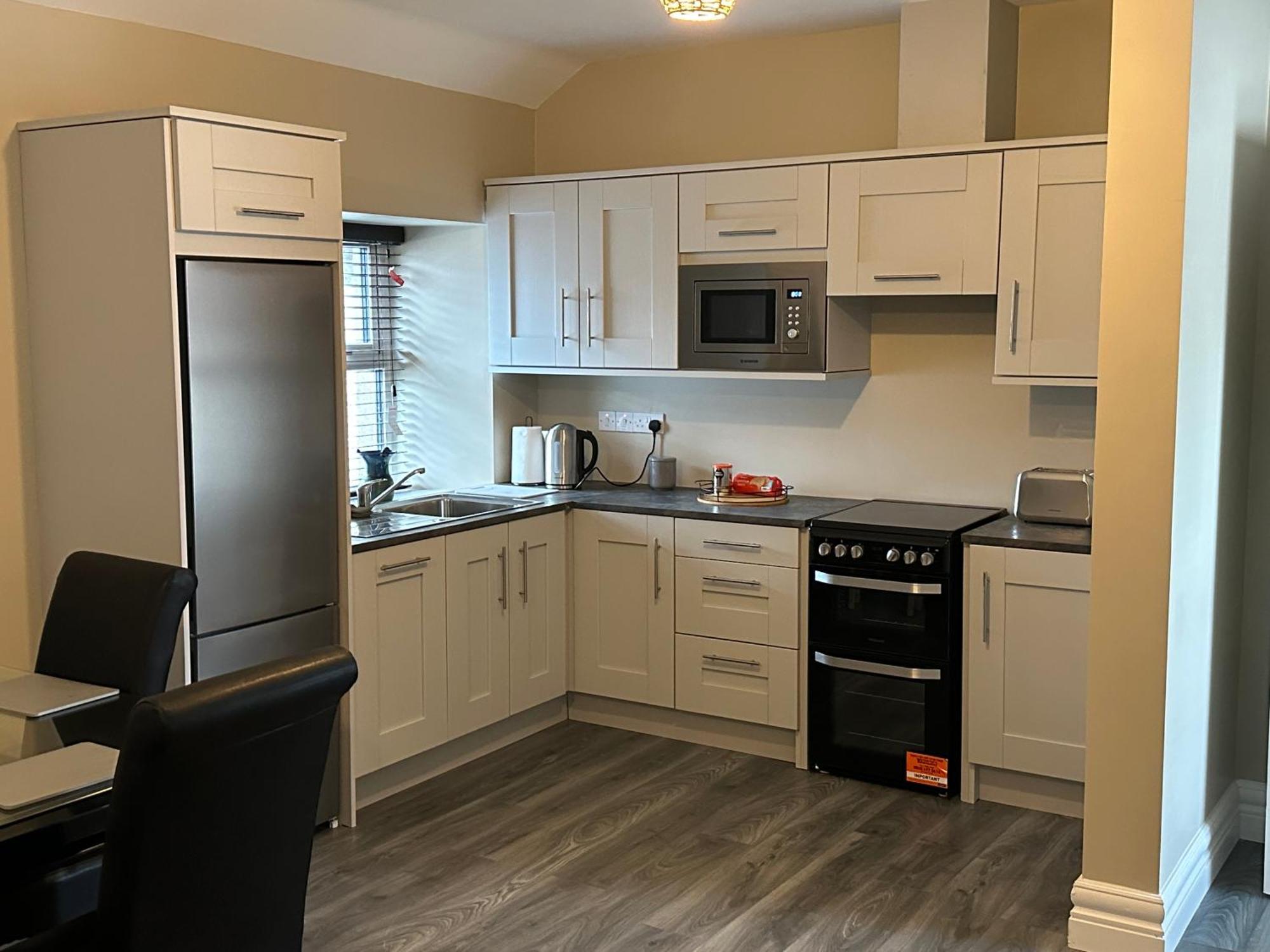 Apartmán Adams Complex Tullamore Exteriér fotografie